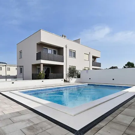 Family Friendly House With A Swimming Pool Zaton, Zadar - 24013 زاتون