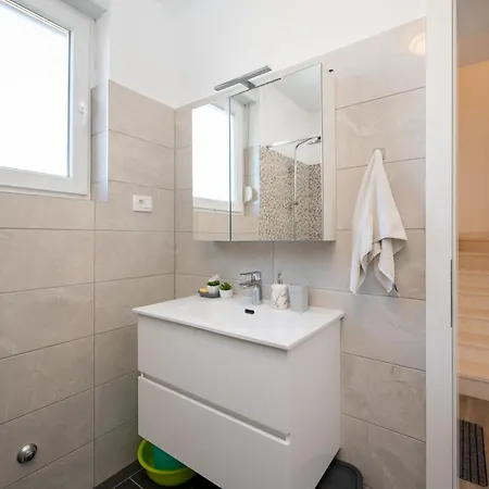 Family Friendly House With A Swimming Pool Zaton, Zadar - 24013 Zaton (Zadar)